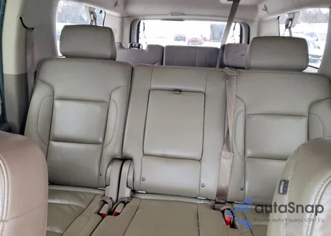 2015 Chevrolet Suburban C1500 Lt z USA, uszkodzony, nr VIN 1GNSCJKC3FR560037